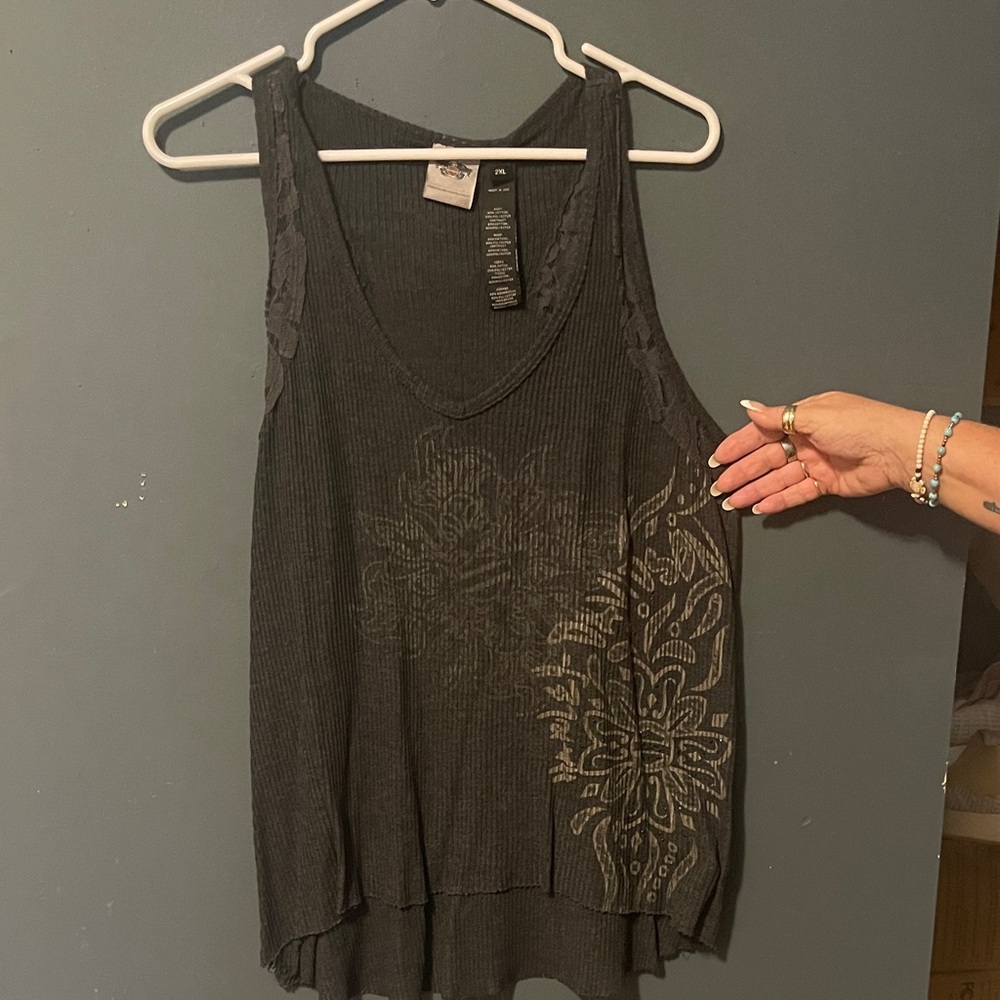 Harley-Davidson Charcoal Tank with Floral Pattern